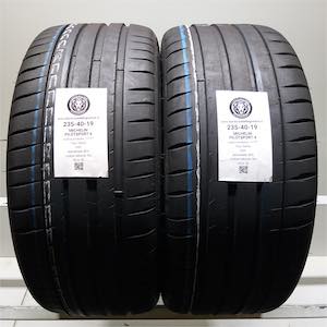 MICHELIN PILOT SPORT 4 235/40R19