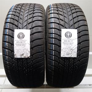 BRIDGESTONE BLIZZAK LM001 RFT 225/50R17