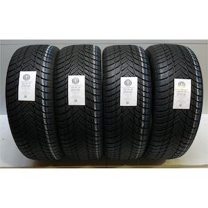 BRIDGESTONE BLIZZAK LM001 235/55R18