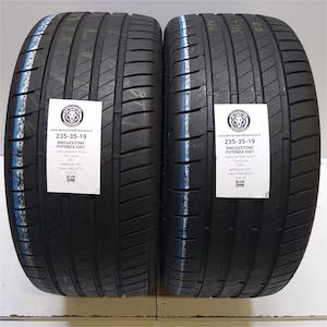 BRIDGESTONE POTENZA S005 235/35R19