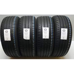 MICHELIN PILOT SPORT 4S 225/45R19