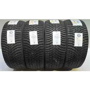 PIRELLI CINTURATO ALLSEASON SF2 225/40R18