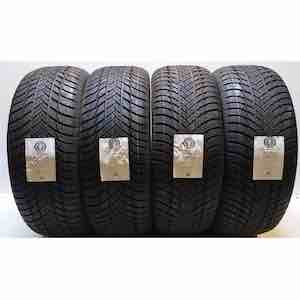 BRIDGESTONE BLIZZAK LM001 255/55R19