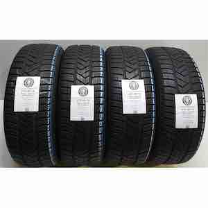 PIRELLI WINTER SOTTOZERO 3 215/60R16